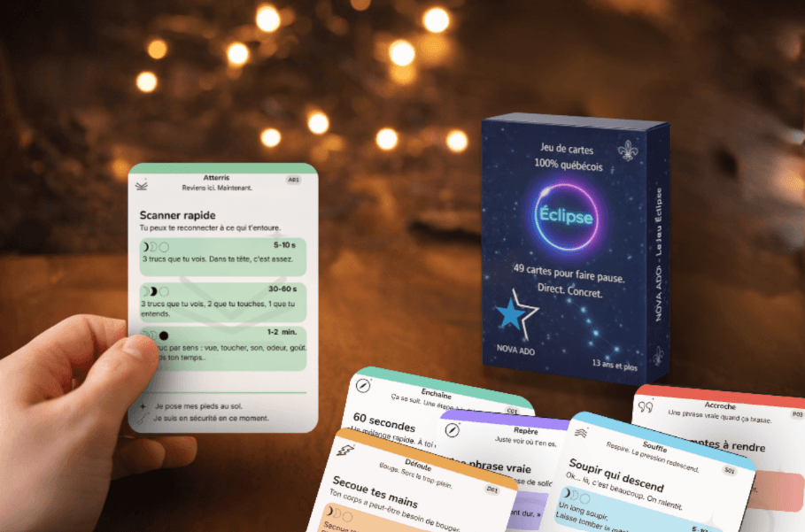 Le jeu Éclipse : boîte, cartes étalées par catégorie et carte en main